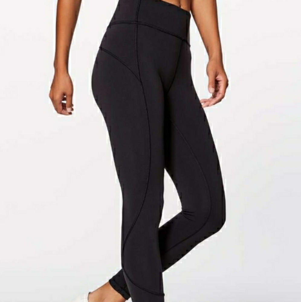In Movement 7/8 Leggings